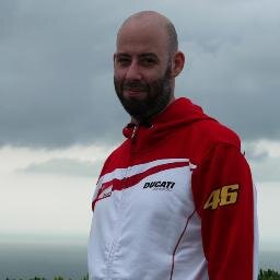 Journalist, writer and film reviewer (http://t.co/RzXJdtUBXu). Also have a big passion for motorcycles and I write about MotoGP.