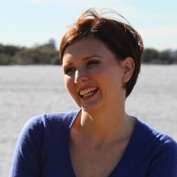 Holistic health inspiration: I write, coach and speak about self-love, food & conscious living!