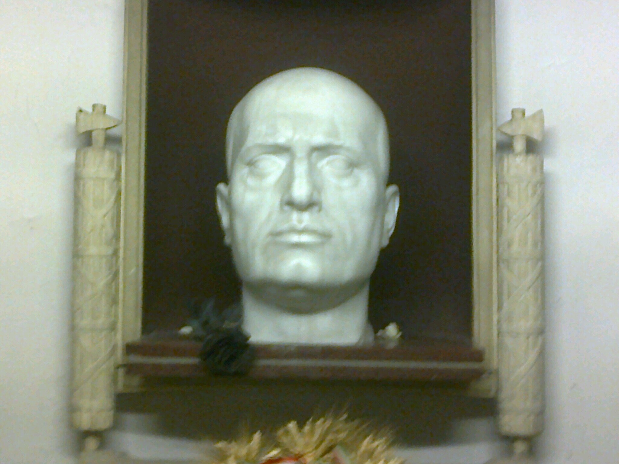 FASCISTA-LAZIALE-SPOSATO-