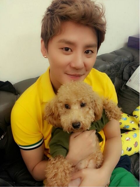 初めまして　めいといいます(*≧∀≦*)　　　　　　　JYJと嵐が大好きですヽ(*´∀｀)ノ
よろしくお願いします(´∀｀*)