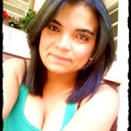Sou chaata sou legal sou boba sou ciumenta sou  muitoo chorando sou sonhadora.. etc... amoo meus amigos (a) Isso é um pouko de mim !