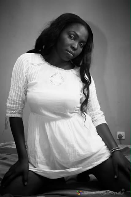 Am an interesting person! Loves to smile alot. I love dancing and listening to music.