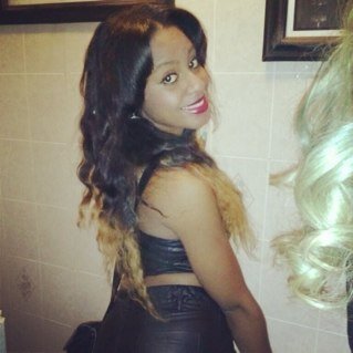Follow The Best Wife Ever @Xthee_originalX #TeamFollowBack #Team Real #TeamTbae#TeamLilKenny(R.i.p)
