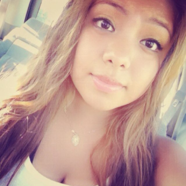 My name is rosie!!(: ... Im 14! ... i love dares!!(: I never back down!(: