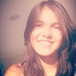 Amo praia,sol e ouvir música.Procurando um jeito novo de viver a vida!
