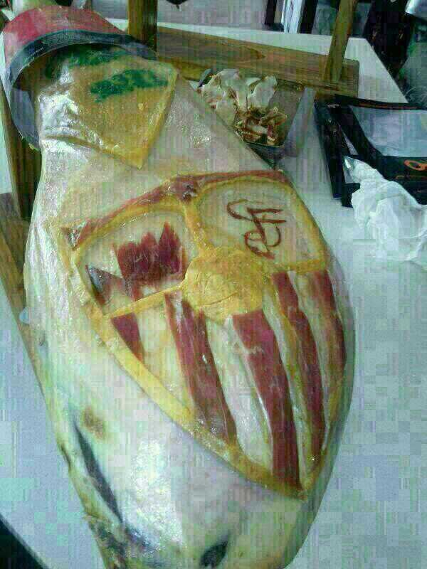 Sevillano, sevillista, Lic. en LADE