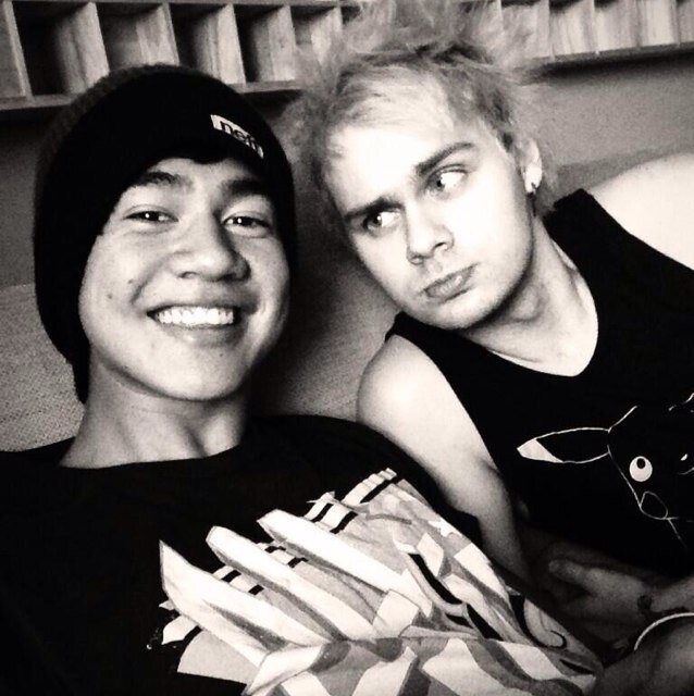 I was looking for a reason to stay alive and somehwere along the way i found nine
0/5•0/4