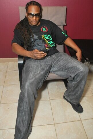 RADIO HOST/CLUB DJ/ENTERTAINER/WEDDING DJ
FOR BOOKING 678-886-7930