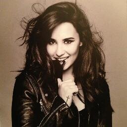Orgulho Demi Lovato,Sophia Abrahão,Micael Borges,Lua Blanco,Arthur Aguiar.Chay Suede e Mel Fronckowiak