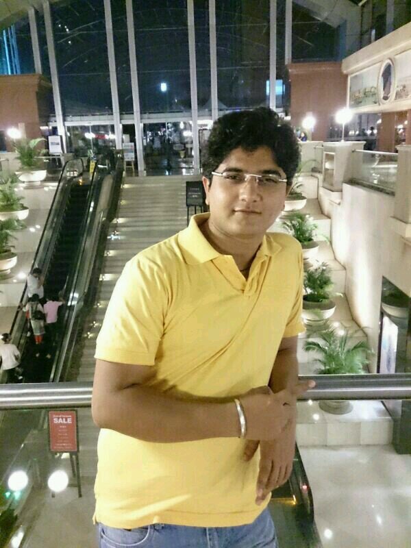 From Gwalior, Working as Software Developer in Healthcare industry in Bangalore, Investor, SIP, IPO, Stocks, Like to Travel with Indian Railway