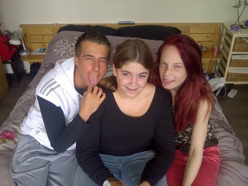 ElxDiablooo's profile picture. 18 jaar, werkt by #ClubSeven & #Albertheijn, : : -- Meer info? DM me x