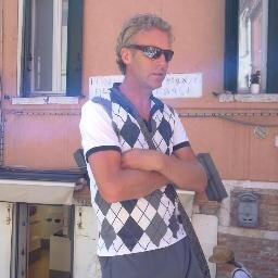 Raketbouwer, pizzaexpert, houd van voetbal, ouder