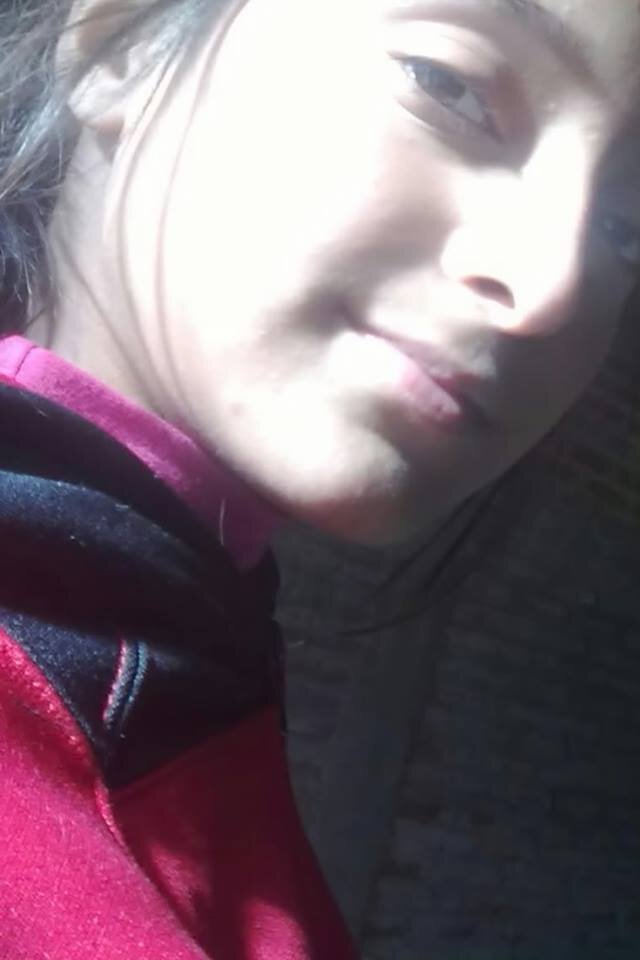 Hoola soy sofi vivo en tigre tengo 12 años y SEGUIME Y TE SIGO ja :)
