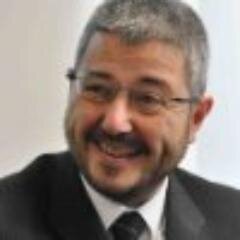 Researcher, manager and lecturer in optics and photonics engineering at UPC-BarcelonaTech. Tech-entrepreneur (from research to development, and then business).