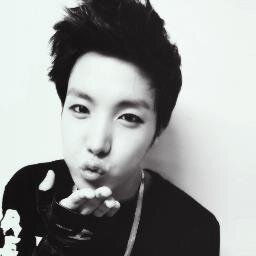 (RP) Rapero, Vocalista y Bailarín de BTS *Desencantado con el amor*