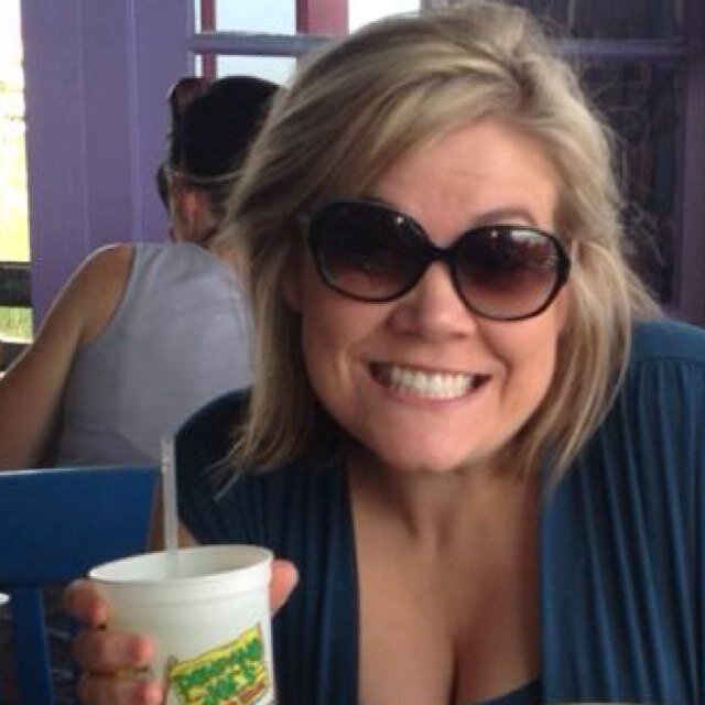 Sassy southern momma, wifey and EB Manager at CFSB. Lover of God, STL Cards and Wildcat Basketball.