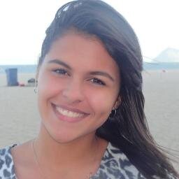 17 anos,cristã,Olindense,técnica em edificações,futura médica veterinária,aprendiz.
