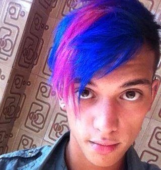Hi guys!! I love jeffree star, manila luzon, lady gaga and... Chris crocker! My idol is Moira Orfei, i love her!!