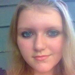 Hi im just a 13 year old girl who loves music, video games and hanging out with friends.“Reddio”