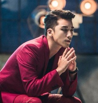 انا @ibumkey تبي ترد الفولو رده هنا بهذا الحساب @ibumkey
