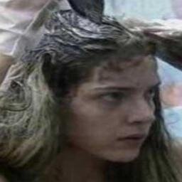 da boca da denise sai mais merda que da bunda