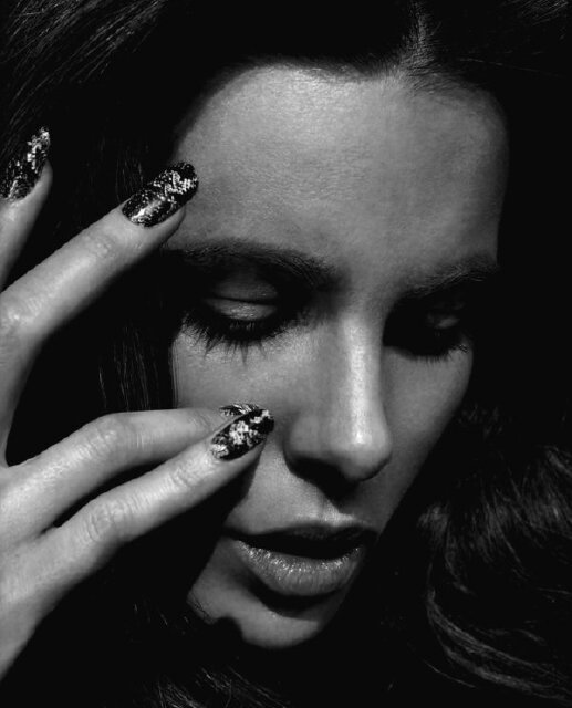 Roleplayer of Kathryn Romary Beckinsale. British actress. H.a.i(•̅_•̅ )