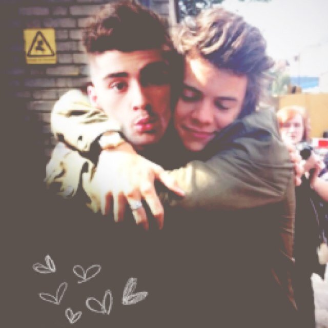 ♡zayn is my sunshine♡ hahahano/5 i wish/4 ♡tbci♡
#CREAMCHEESECLIQUE