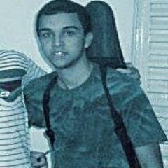 Amo  viver  somente  daquilo  que  eu gosto de  fazer que a  Musica tem que  fluir dentro de  mim...
