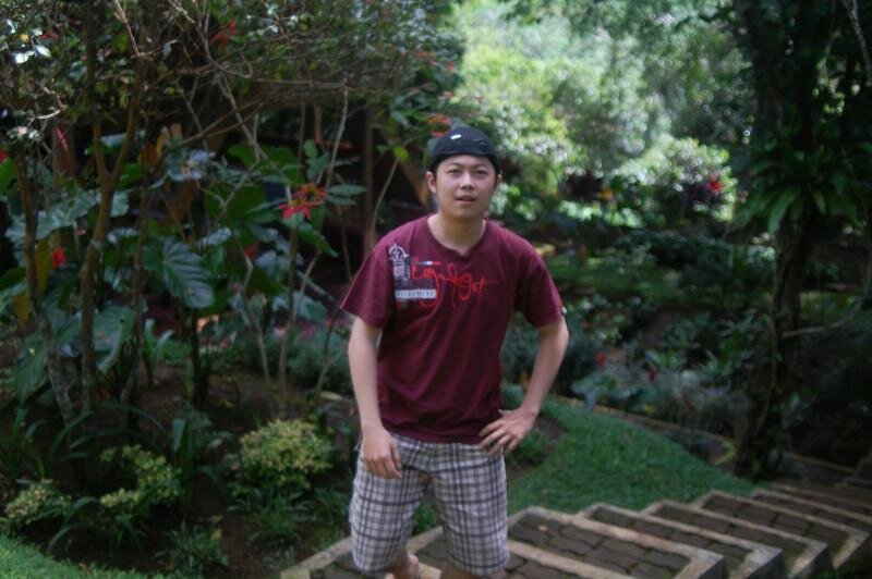 // badminton athlete // ♣ Blackjack // Blogger // Runners // @BIOS_UBM  // BIOS TI UBM committee 2012-2014