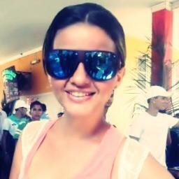 Não importa com quem você fala, trate a todos da mesma forma, afinal ninguém é melhor que ninguém e ter humildade é uma grandeza mais que infinita.