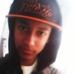 Eu vejo uma estrela tão brilhante
Ninguém pode ser tão cego
Ninguém pode te prender, além de você mesmo ♫ 16 anos de vida ^^ #CSQUAD (Fã da @Ciara)