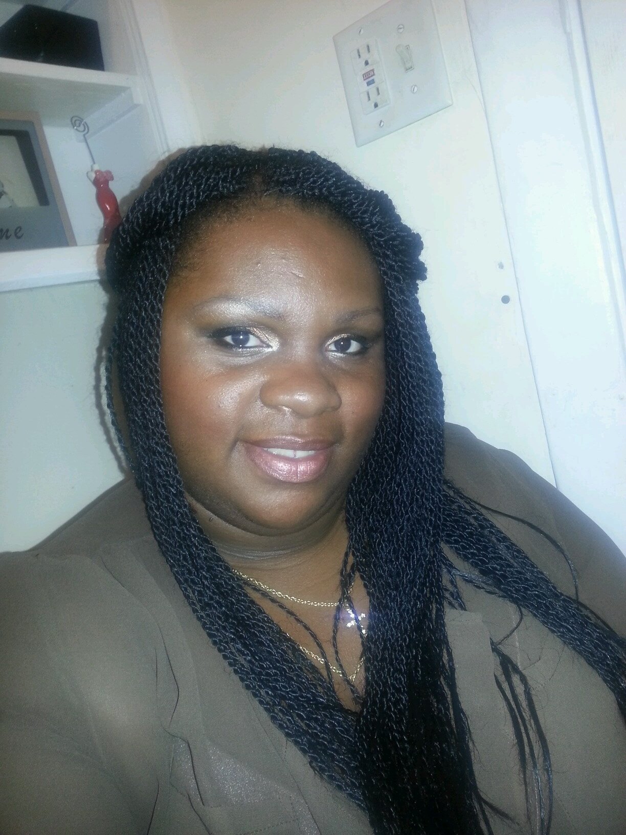 This is me, bruised and broken...Im still standing#TakeitorLeaveit