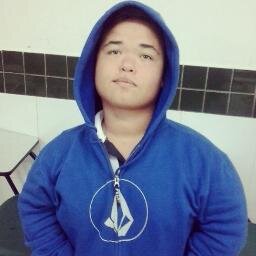 16 anos, Corinthiano fanático, Ariano ' Quando eu morrer, não quero vela nem pranto, quero um caixão em preto e branco, com a bandeira do meu Coringão..'