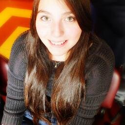 Hola ! Tengo 18 años
Sígueme & te seguiré devuelta.
