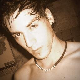Seguime y te sigoo.. Tambien en  http://t.co/7GsE2Sqv5F