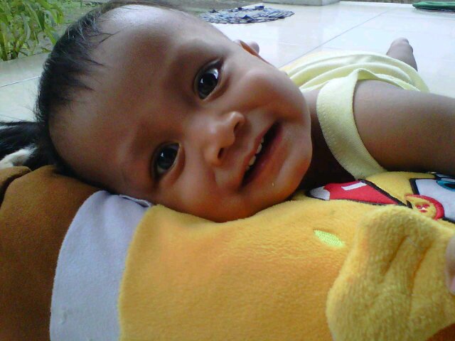 Bahagiaku saat melihat orang ŶƌƝĝ ku sayang n cintai bahagia karna ku