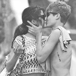 [V] @UnitedKingEnt | Sexy, Beautiful, and Elegant | Selenator's | I love you so much @selenagomez |