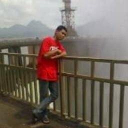 Pengen tak congkel MATANE