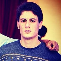Estudante de Comunicação Social - Jornalismo na PUC-Rio... Louco, apaixonado por Futebol.