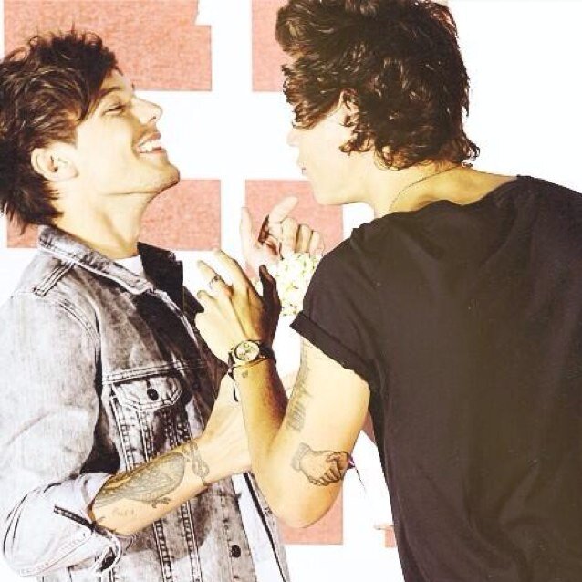 {{ Larry Stylinson es real }} #Bravery x.