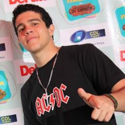 Dizem que sou louco,  Isso me leva a crer de que estou no caminho certo!       https://t.co/Kz5hGNwKkd
 #Vocalista #Gutarista #BandaFlipSide