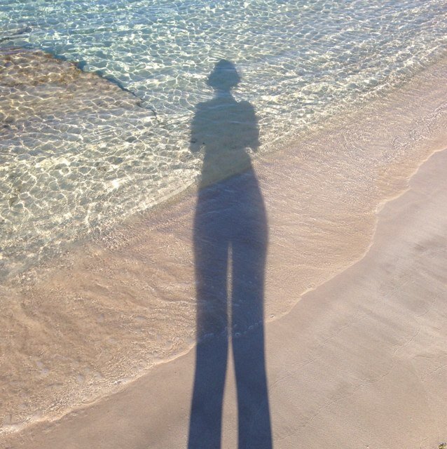 LenaLok's profile picture. Schlage die Trommel und fürchte nicht (...) Marschiere trommeld immer voran, das ist die ganze Wissenschaft. H. Heine