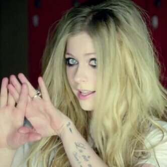 @avrillavigne fan page in lebanon