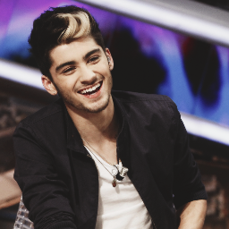 I gave you a free follow so please go follow @malikspineapple ALSO PLEASE vote for ne at http://t.co/n8Bvtt4h26