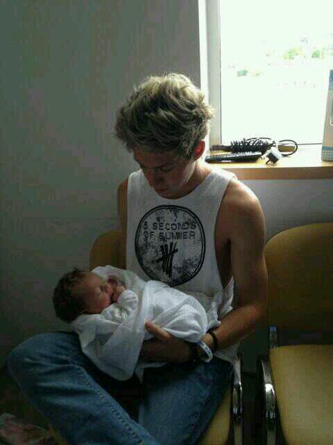 NIALL HORAN