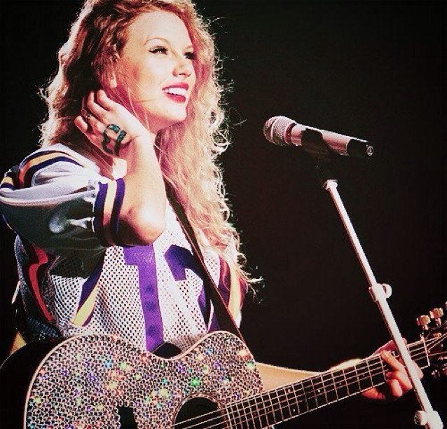 It's kinda obvious that I'm a Swifty. I follow back :)