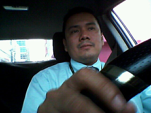 Persona seria, responsable que le gusta la vida, sociable y profesional, casado