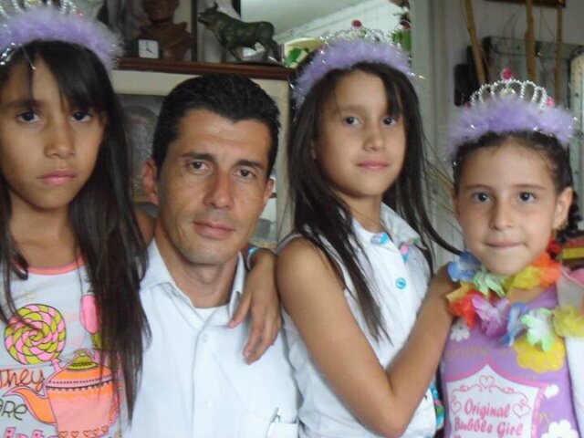 rector de SEDUCA en CER El Carmelo de Nariño Antioquia.Biologo UdeA. especialista en gerencia educativa de la UPC y Maestría en educación UdeM.