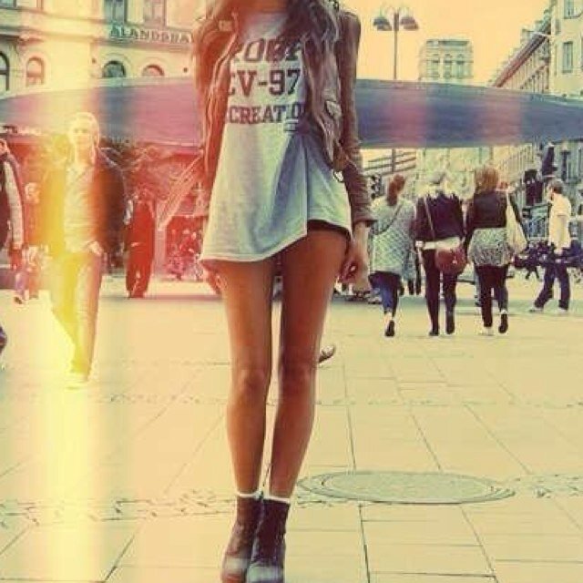 Claire || 15 ans le 27/10 || 60 kilos pour 1m59 -objectif:50kilos||Grosse ; Seule ; Moche|| #PotterHead #Skins ||