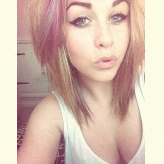 This is my old twitter, follow my new one - heidirichardsxx